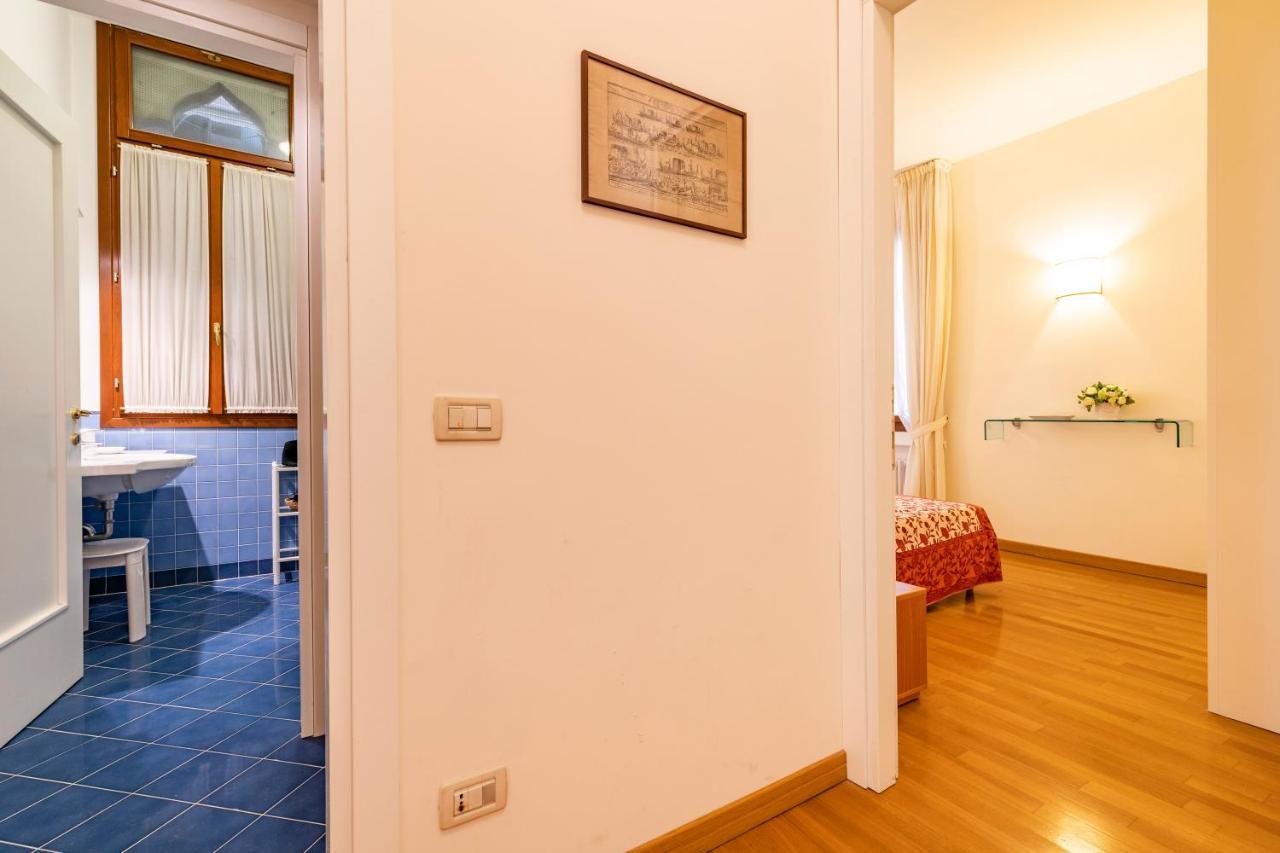 Ca Jole San Marco Apartment M02704210223 Венеція Екстер'єр фото