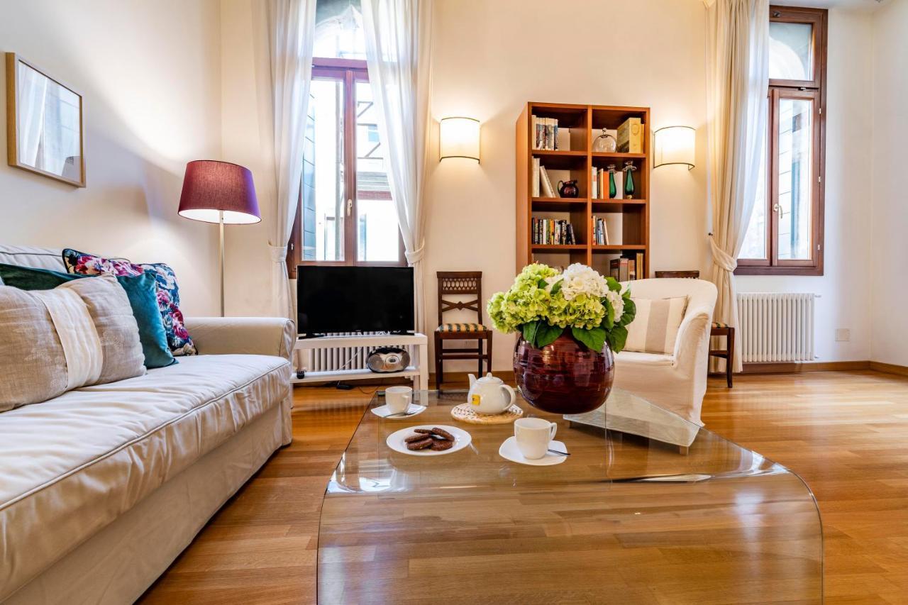 Ca Jole San Marco Apartment M02704210223 Венеція Екстер'єр фото